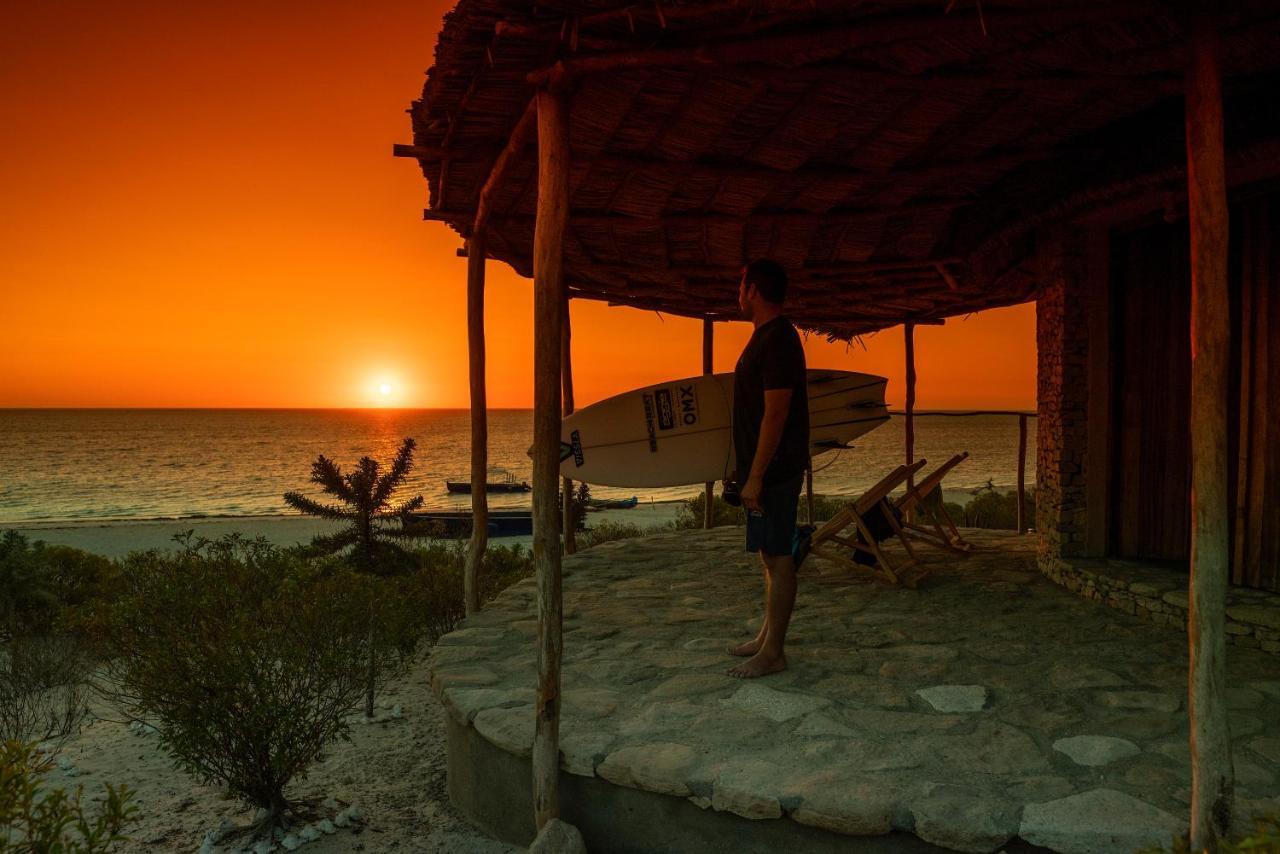 Madagascar Surf Resort Toliara Exterior photo