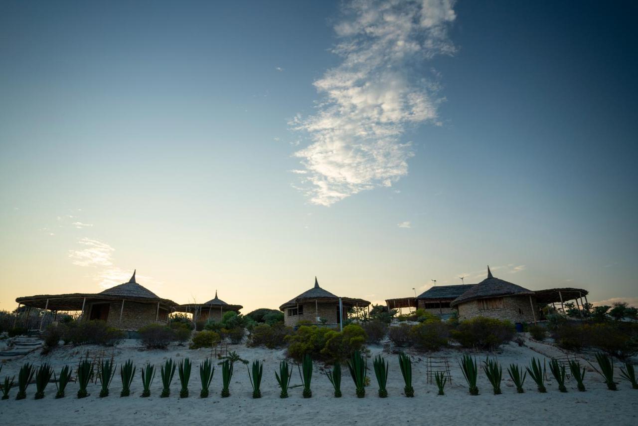 Madagascar Surf Resort Toliara Exterior photo